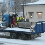 Ilyftning av transformatorer vid Klaraborgsgatan med hjälp av Tony Carlsson och Markus Lindh. Karlstads El- och Stadsnät AB 2021